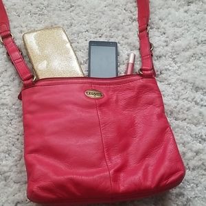 🛍 "Bold & Versatile: Red Fossil Crossbody Tote"
